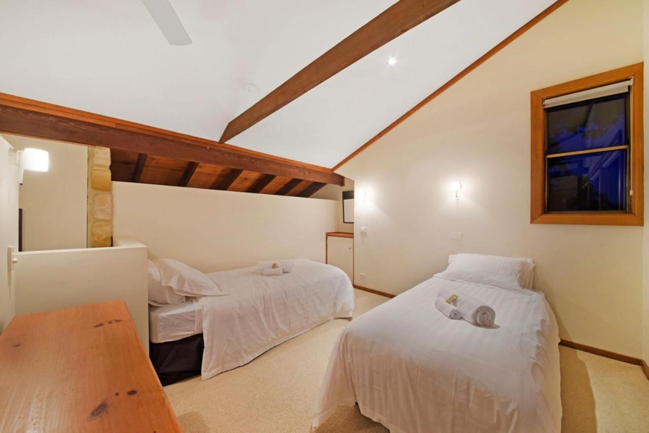 Sydney View Villa Woodford Buitenkant foto